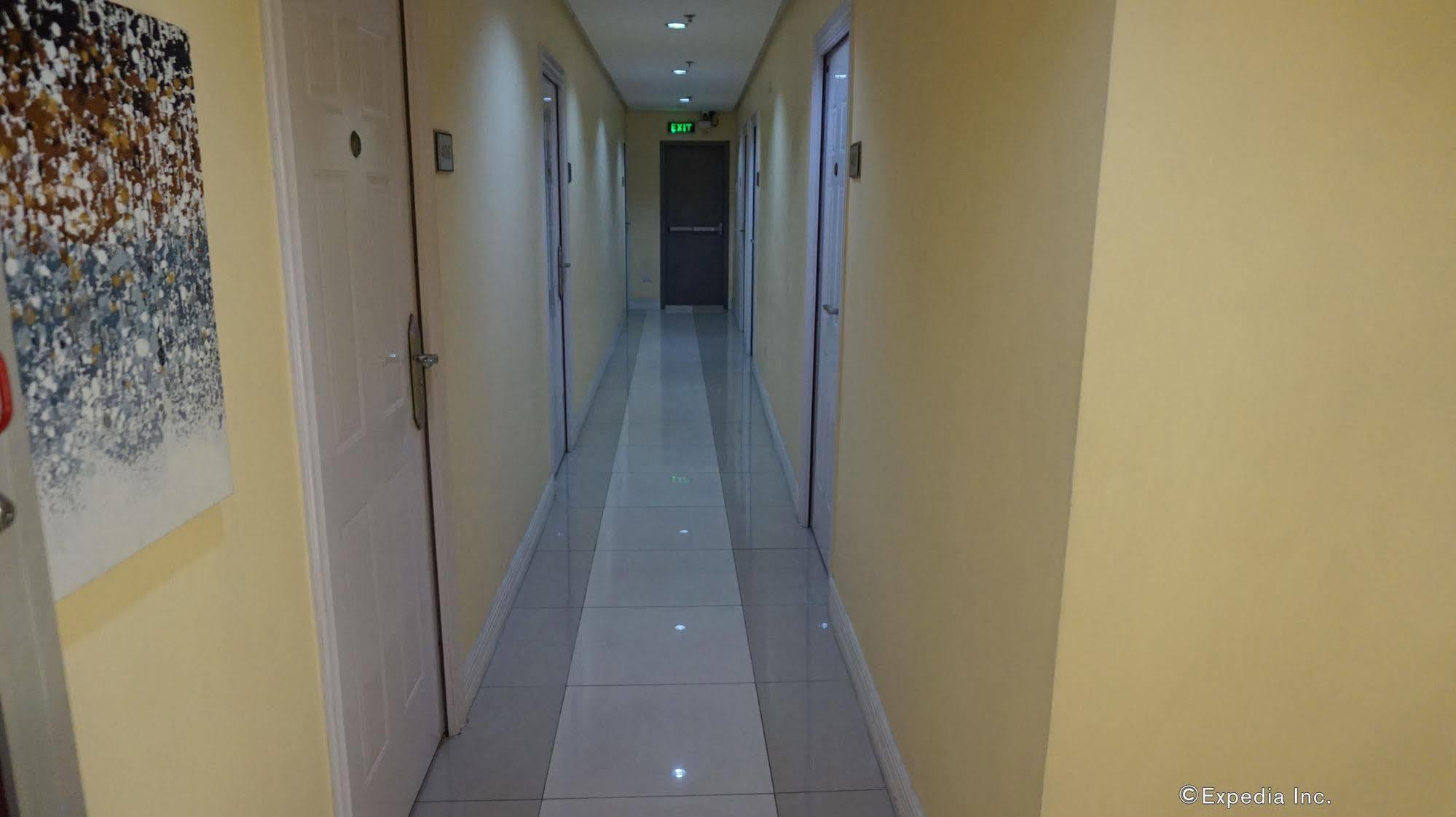 贝蒙特套房公寓 Paranaque City 外观 照片